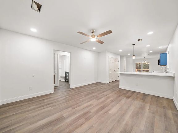 2nd image of 331 Crescent Ave
