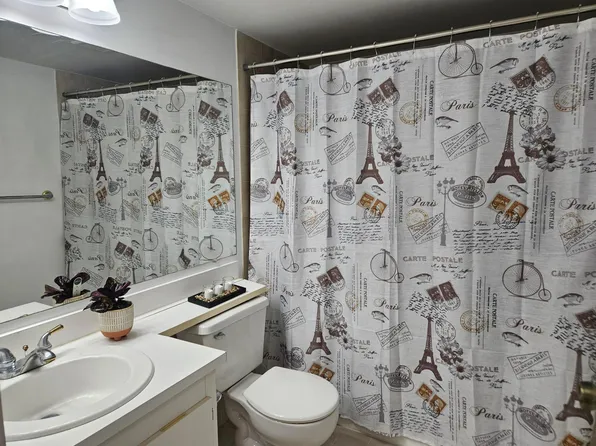 821 Sky Pine Way #C1, Greenacres, FL 33415