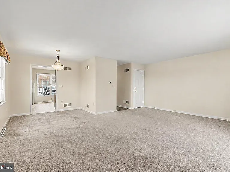 652 Park Ridge Dr — Photo 6
