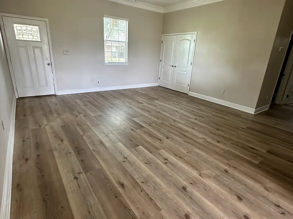 Living Room/Dining Combo
