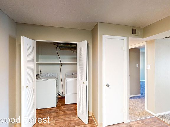 5th image of 240 Chapel Ridge Dr #10630430