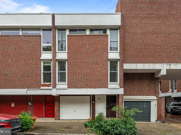 32 University Mews, Philadelphia, PA 19104