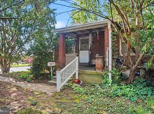 1701 New Hope St, Norristown, PA 19401