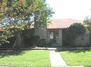 630 Roundtree Dr, Mesquite, TX 75150