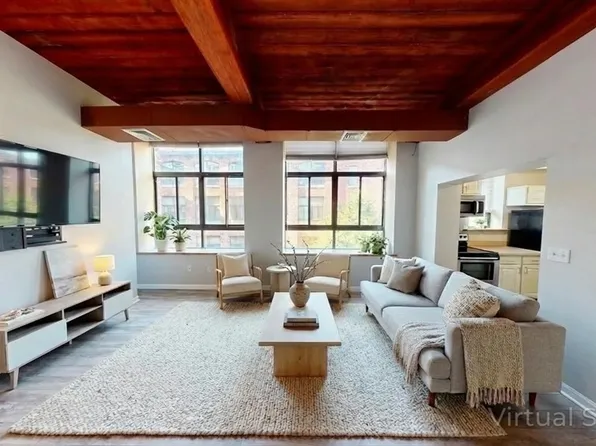 10 Linwood St APT 204, Malden, MA 02148