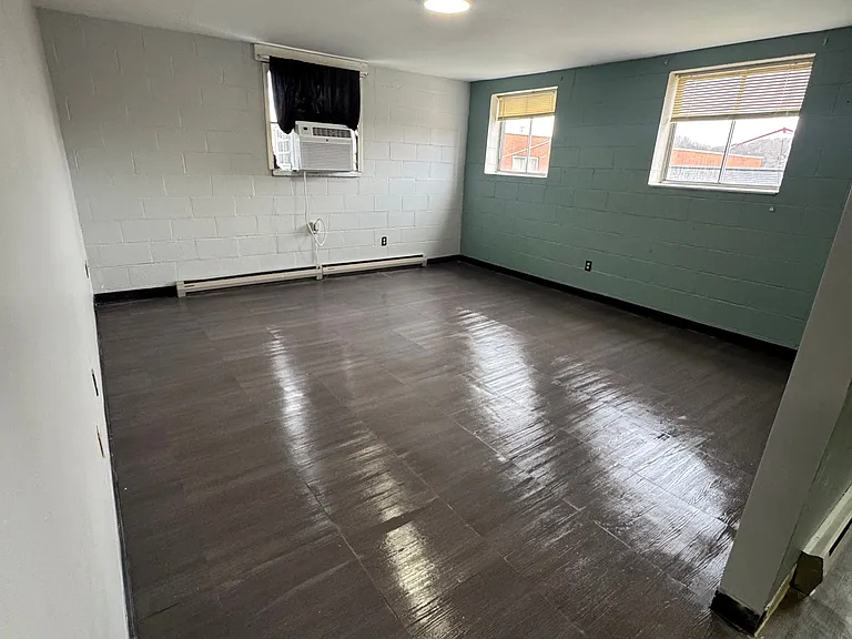411 Hal Greer Boulevard — Photo 22