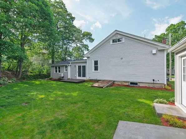 1388 Central St, Stoughton, MA 02072