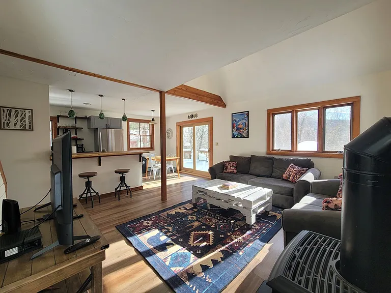 194 Reservoir Rd — Photo 8