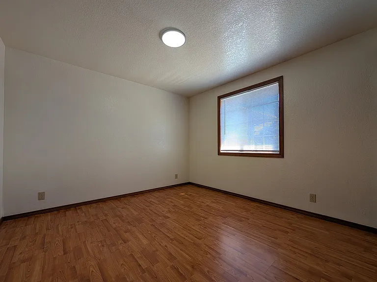 1201 R St #4 — Photo 12
