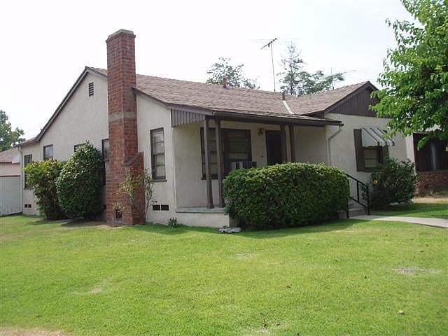 Exterior Front, Corner Lot