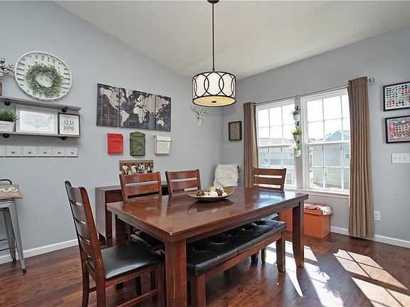 4th image of 126 Westwood Cir