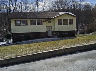 21 Tiros Ave, Highland Mills, NY 10930