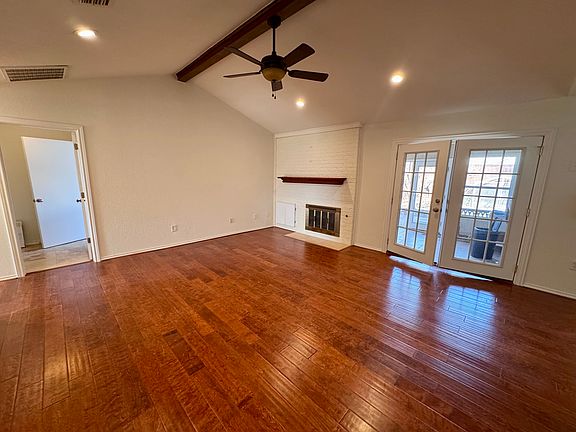 3rd image of 2021 Gardanne Ln