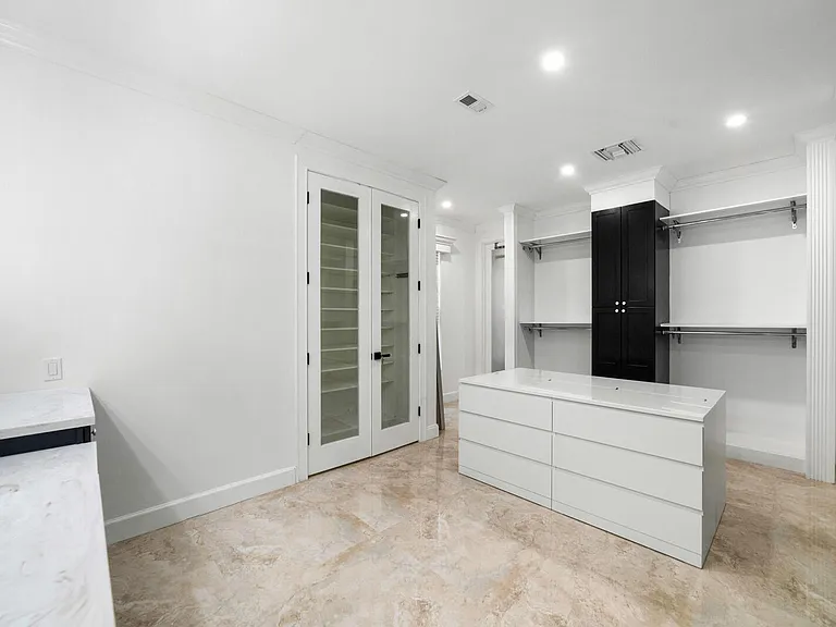 9065 Watercrest Cir E — Photo 22