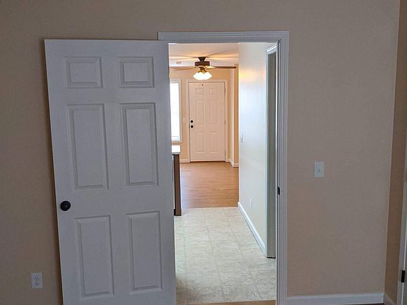4th image of 1610 Chris Dr