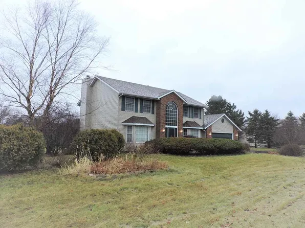 9344 Cheviot Dr, Roscoe, IL 61073