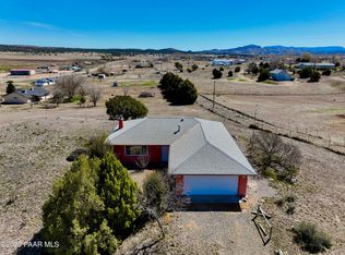 22570 N Malapai Ridge Rd, Paulden, AZ 86334