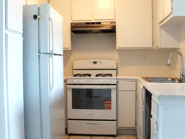 450 E 4th St APT 319, Santa Ana, CA 92701