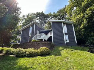 17 Marryat Rd, Trout Valley, IL 60013