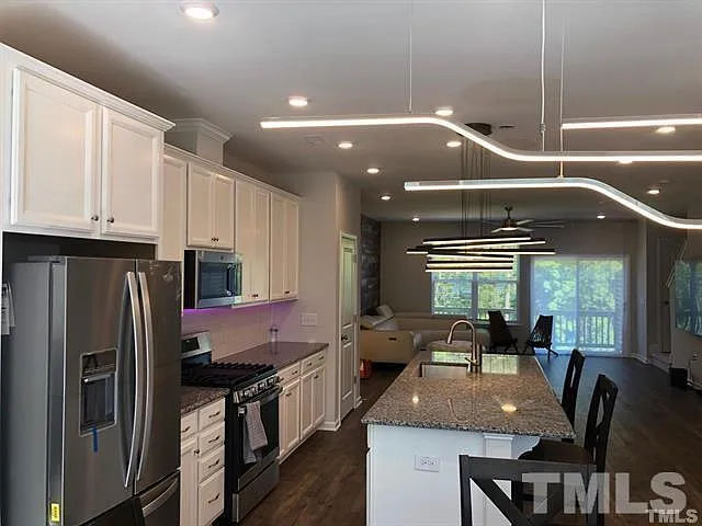1251 Commack Dr — Photo 35