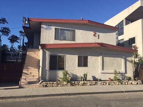 1st image of 21 S Venice Blvd APT 06