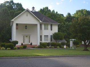 135 Glen Oaks Dr, Gray, TN 37615