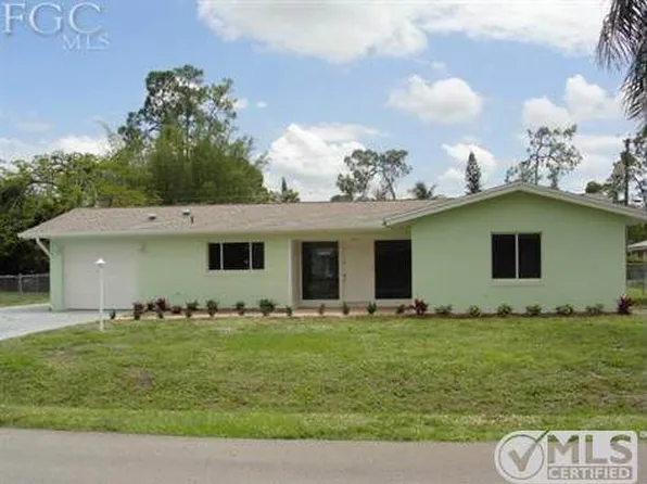 2330 Ephraim Ave, Fort Myers, FL 33907