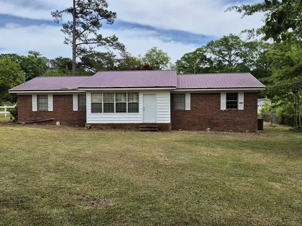 102 Lakewood Dr, Evergreen, AL 36401