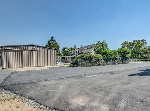4th image of 10169 Van Parker Ln
