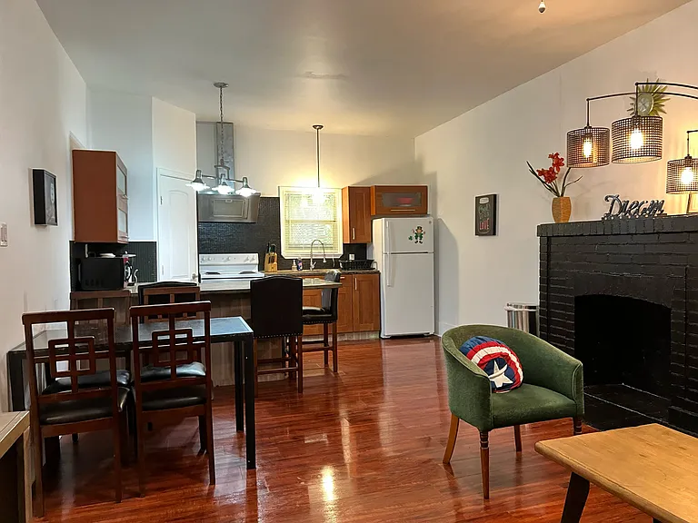 1602 Francis St #2 — Photo 1