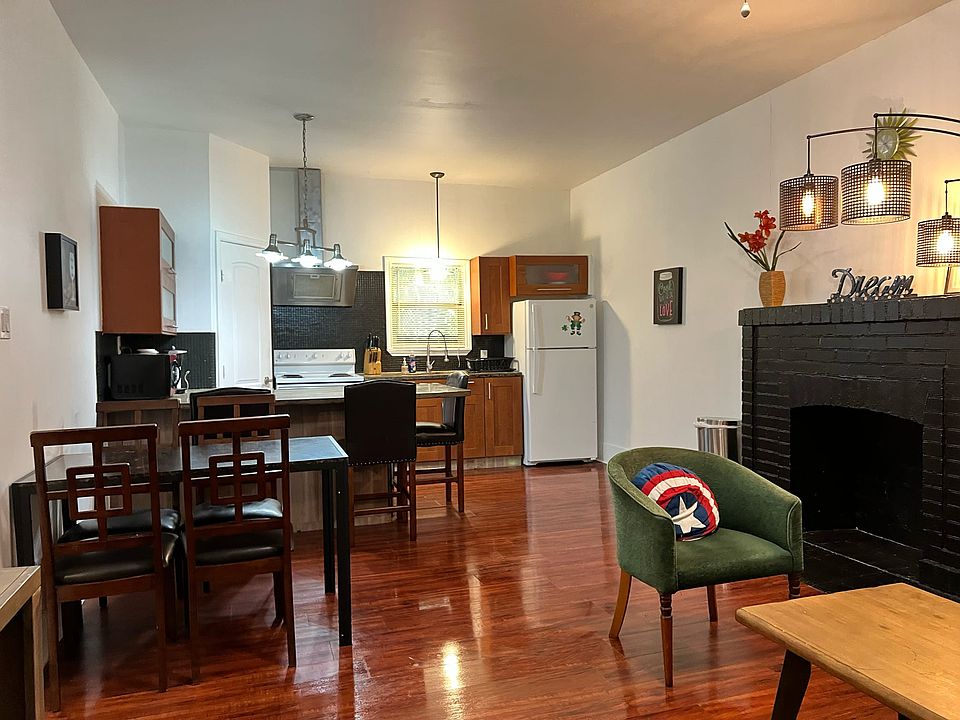 1st image of 1602 Francis St #2