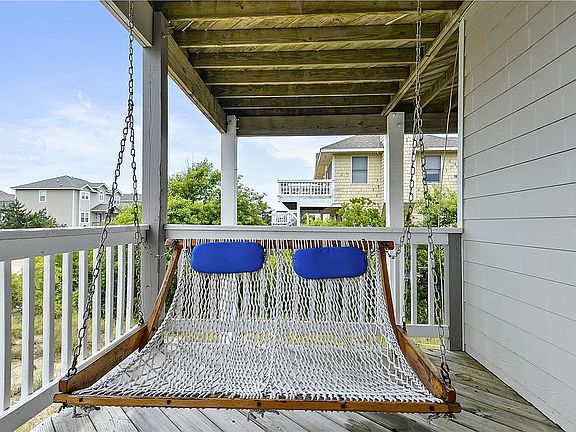 porch swing middle level 