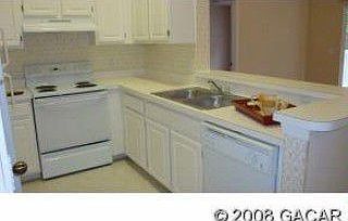 3rd image of 10000 SW 52nd Ave APT 3