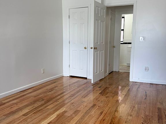 2nd image of 6211 Broadway APT 1H