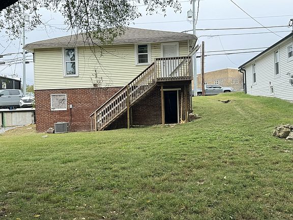 3rd image of 1008 Coulter St
