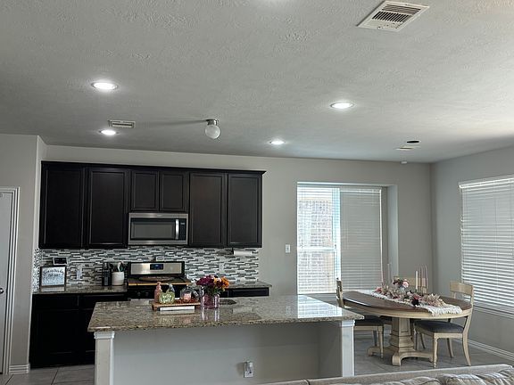 5th image of 2531 Riverway Dr