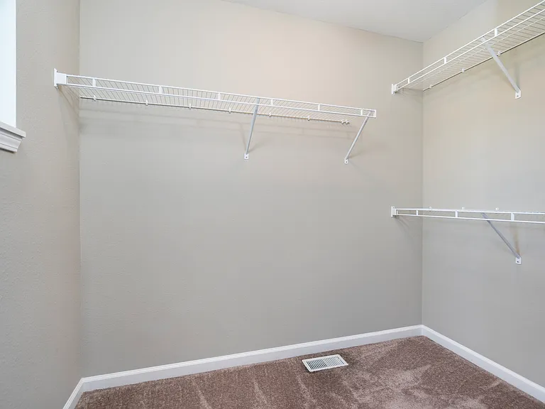704 Bridgeview Dr — Photo 19
