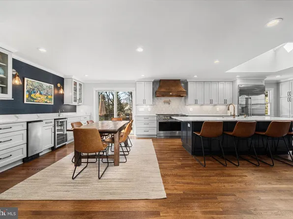 1107 Potomac Ln, Alexandria, VA 22308