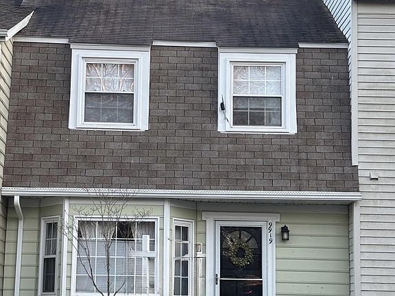 2nd image of 9919 Blake Ln