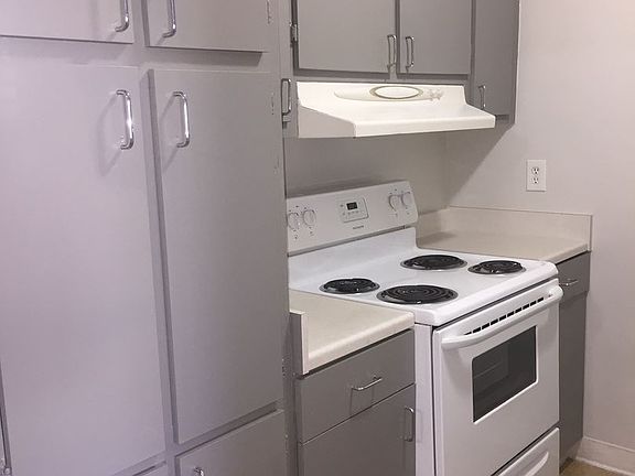 3rd image of 531 S Frederick Ave #4247325