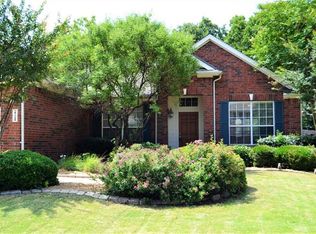 2724 Hollow Ridge Dr, Denton, TX 76210