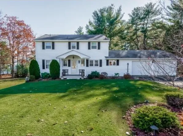 128 Morningside Dr, Laconia, NH 03246