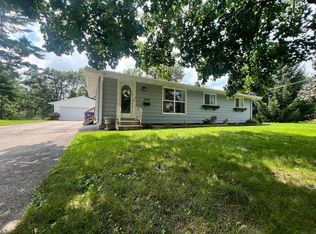 300 Mulford Dr, Oelwein, IA 50662