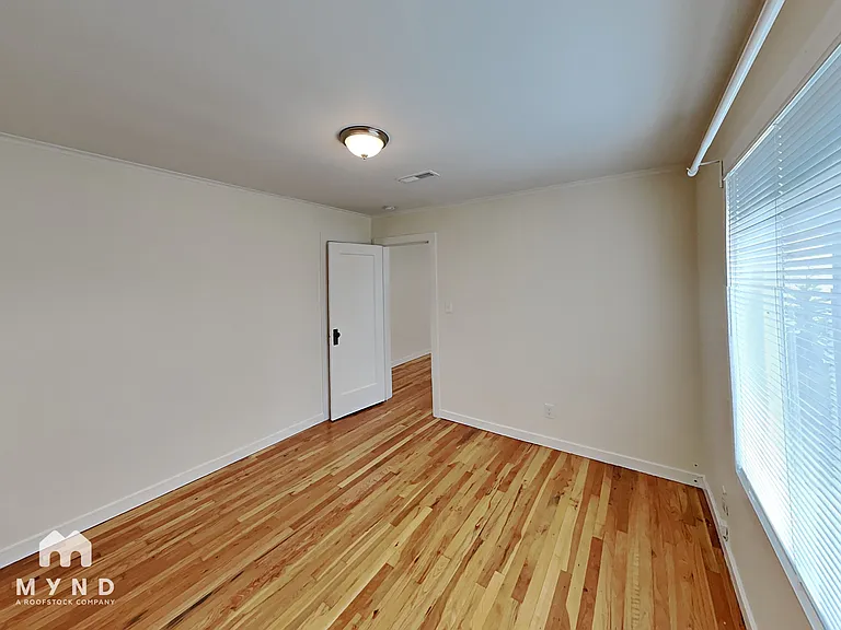 2118A Roosevelt Ave #2118A — Photo 10