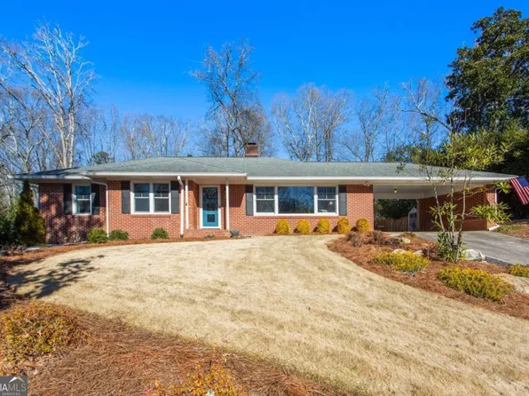 500 Forest Hills Dr, Sandy Springs, GA 30342