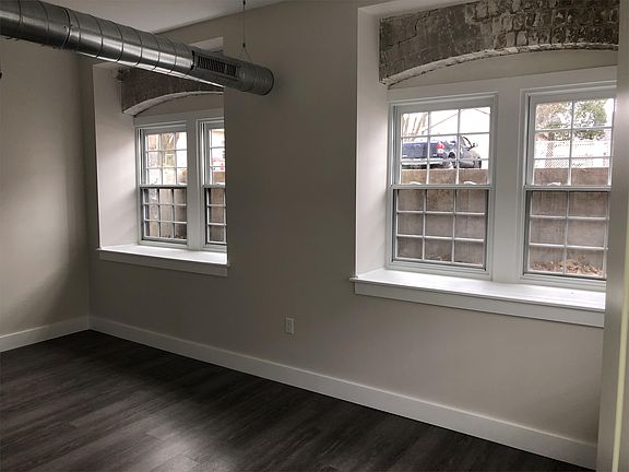 5th image of 24 Amity St #2