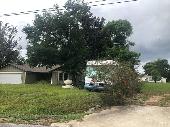 2nd image of 916 Louisiana Ave