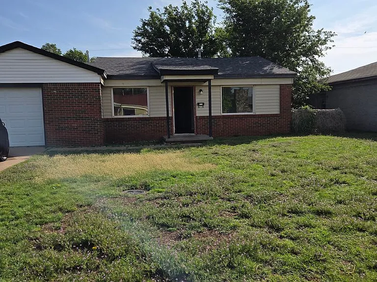 1505 Adams St — Photo 1