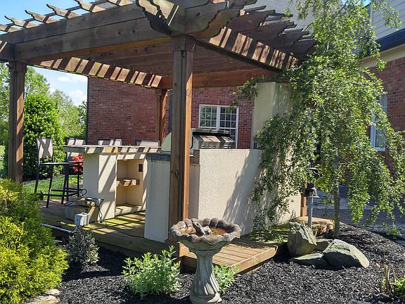 outdoor kitchen and seating