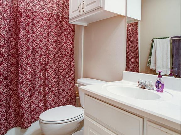 3rd image of 3524 Marigold Ct
